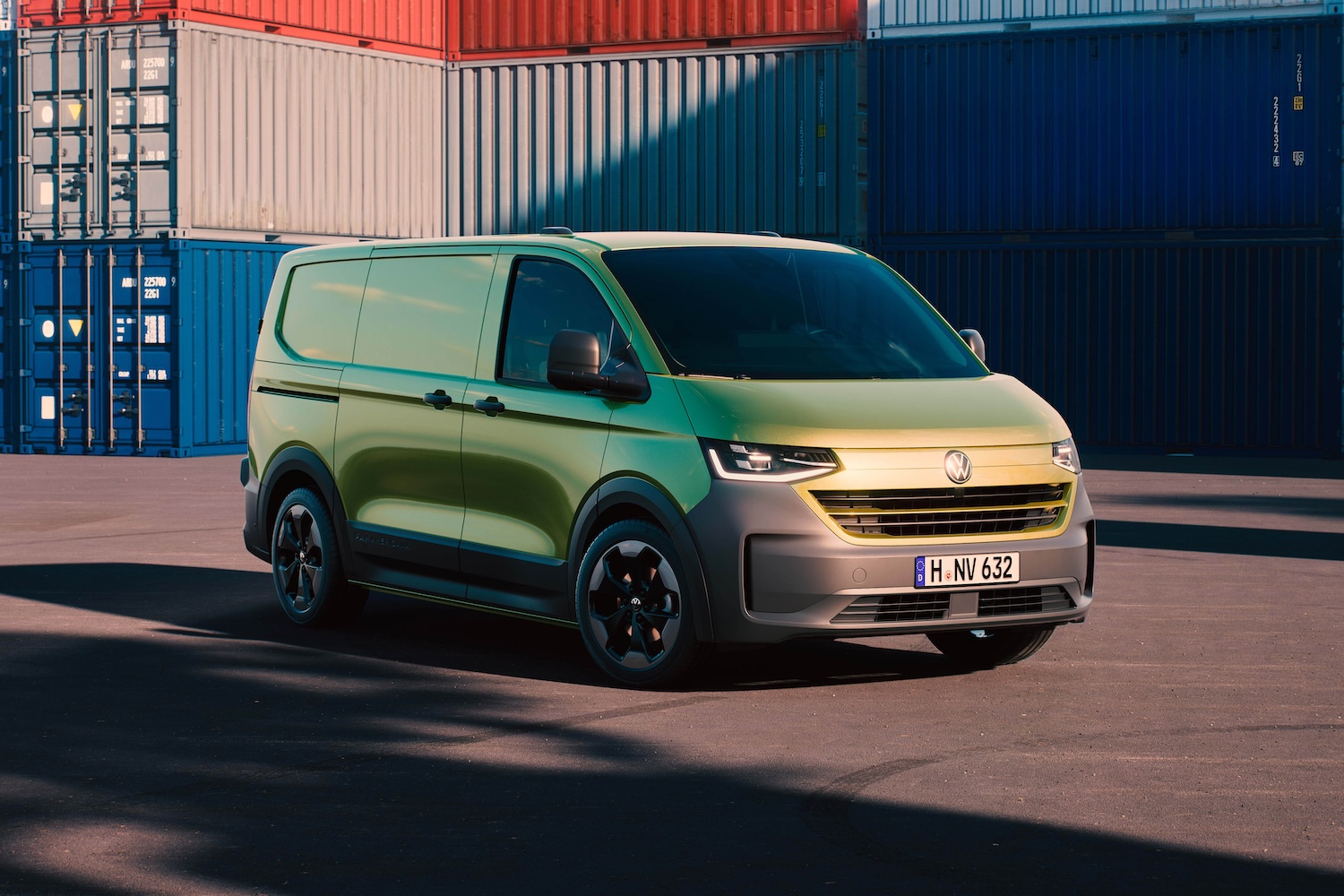 Van Reviews | New Volkswagen Transporter revealed | CompleteVan.ie